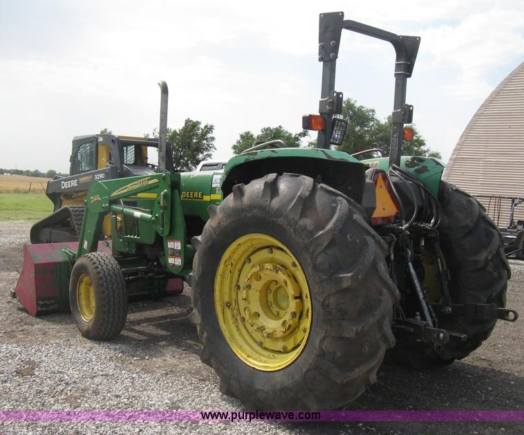 image for item D8400 1998 John Deere 5510 tractor