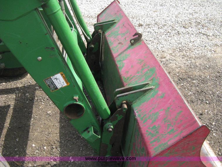 image for item D8400 1998 John Deere 5510 tractor