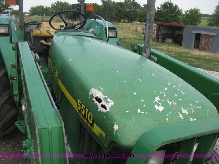 image for item D8400 1998 John Deere 5510 tractor