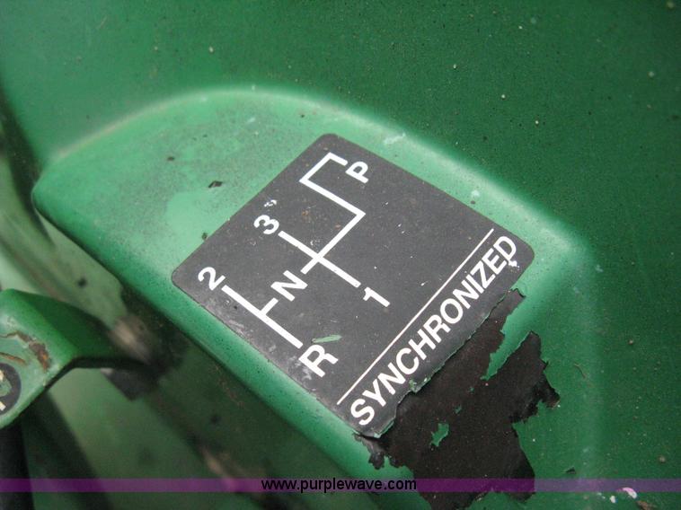 image for item D8400 1998 John Deere 5510 tractor