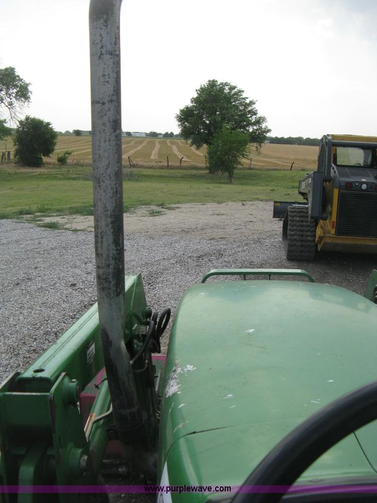 image for item D8400 1998 John Deere 5510 tractor