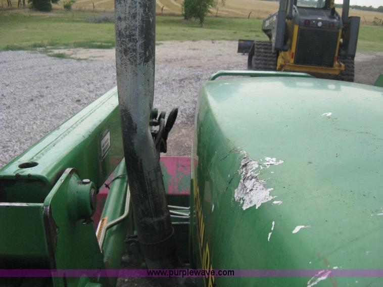 image for item D8400 1998 John Deere 5510 tractor