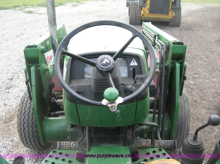 image for item D8400 1998 John Deere 5510 tractor