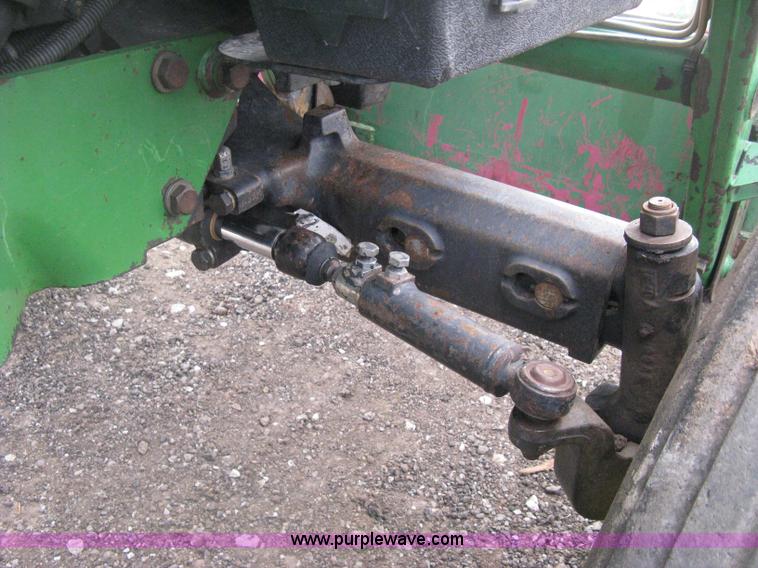 image for item D8400 1998 John Deere 5510 tractor