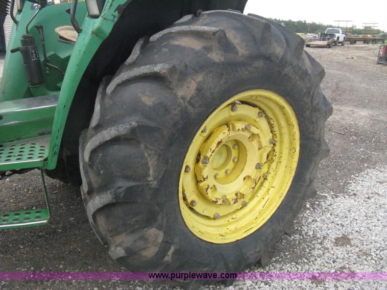 image for item D8400 1998 John Deere 5510 tractor
