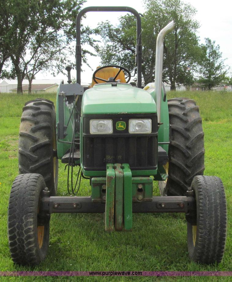 image for item E3993 2003 John Deere 5320 tractor