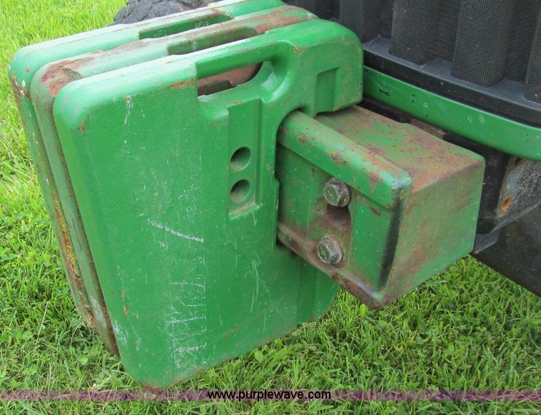 image for item E3993 2003 John Deere 5320 tractor