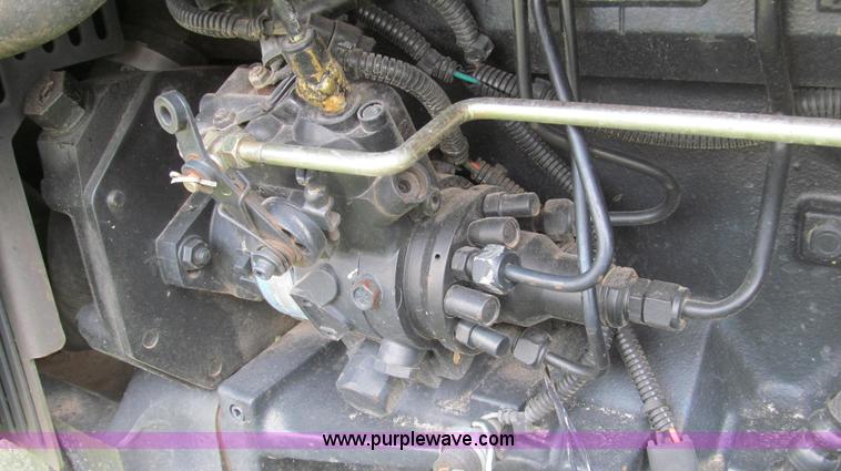 image for item E3993 2003 John Deere 5320 tractor