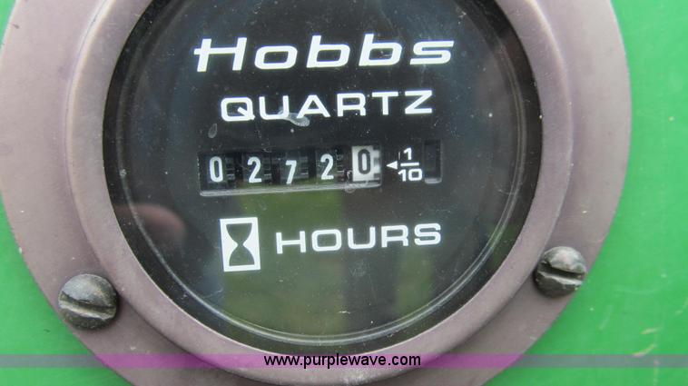 image for item E3993 2003 John Deere 5320 tractor