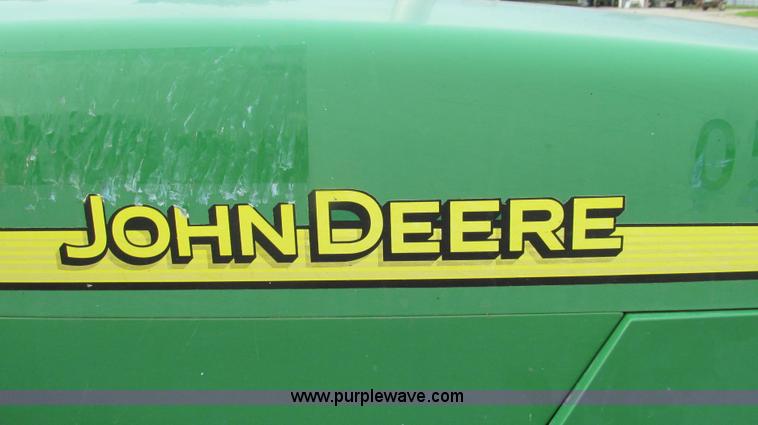image for item E3993 2003 John Deere 5320 tractor