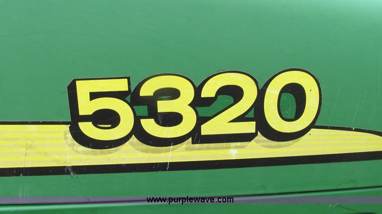 image for item E3993 2003 John Deere 5320 tractor