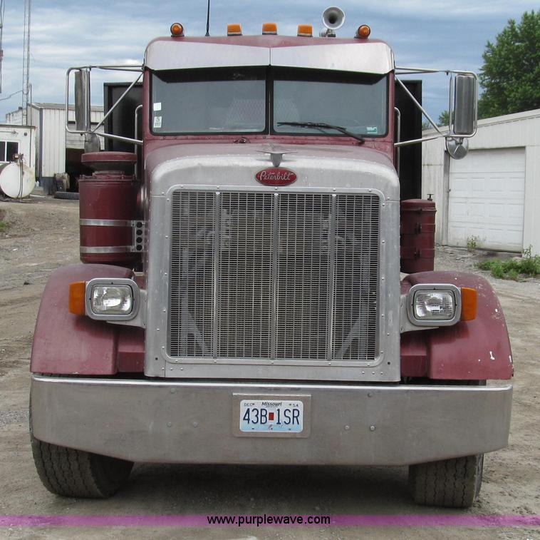 image for item E3997 1987 Peterbilt 357 flatbed truck