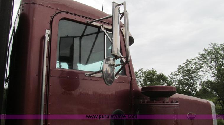 image for item E3997 1987 Peterbilt 357 flatbed truck