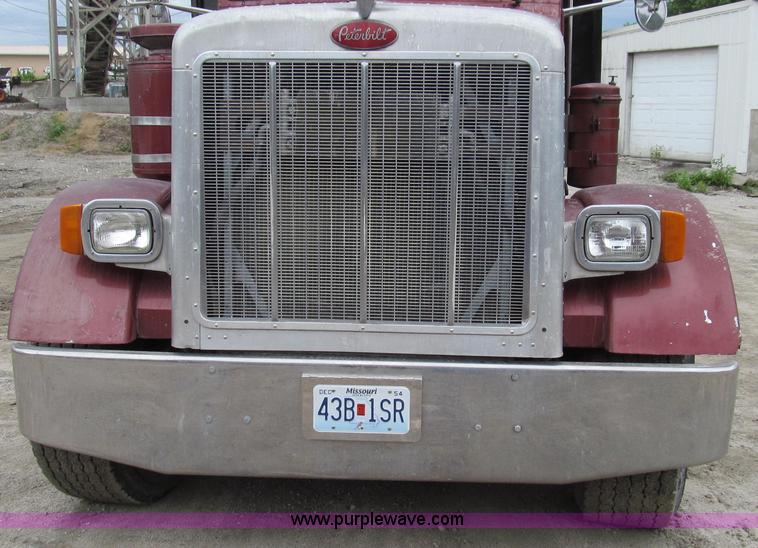 image for item E3997 1987 Peterbilt 357 flatbed truck