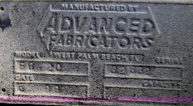 image for item E3997 1987 Peterbilt 357 flatbed truck