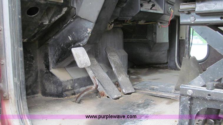 image for item E3997 1987 Peterbilt 357 flatbed truck