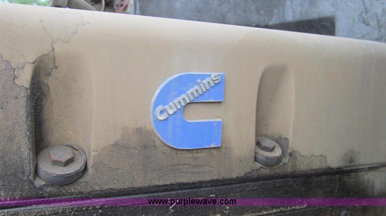 image for item E3997 1987 Peterbilt 357 flatbed truck