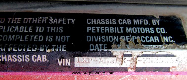 image for item E3997 1987 Peterbilt 357 flatbed truck