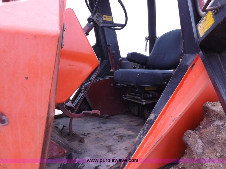 image for item F8727 1976 Allis Chalmers 7080 tractor