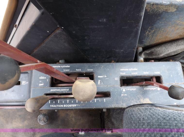 image for item F8727 1976 Allis Chalmers 7080 tractor