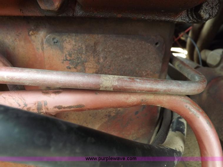 image for item F8727 1976 Allis Chalmers 7080 tractor