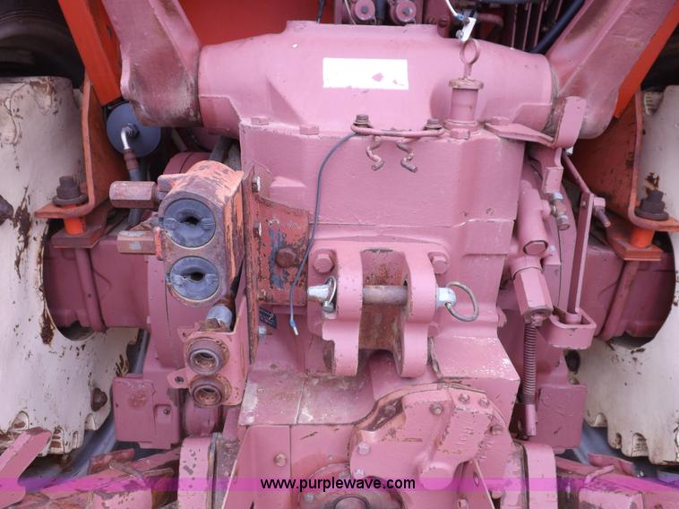 image for item F8727 1976 Allis Chalmers 7080 tractor