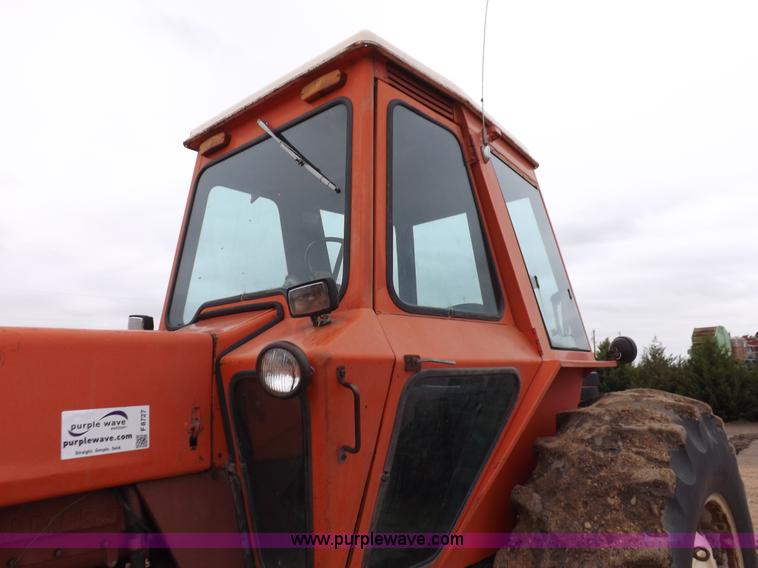 image for item F8727 1976 Allis Chalmers 7080 tractor