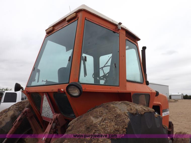 image for item F8727 1976 Allis Chalmers 7080 tractor