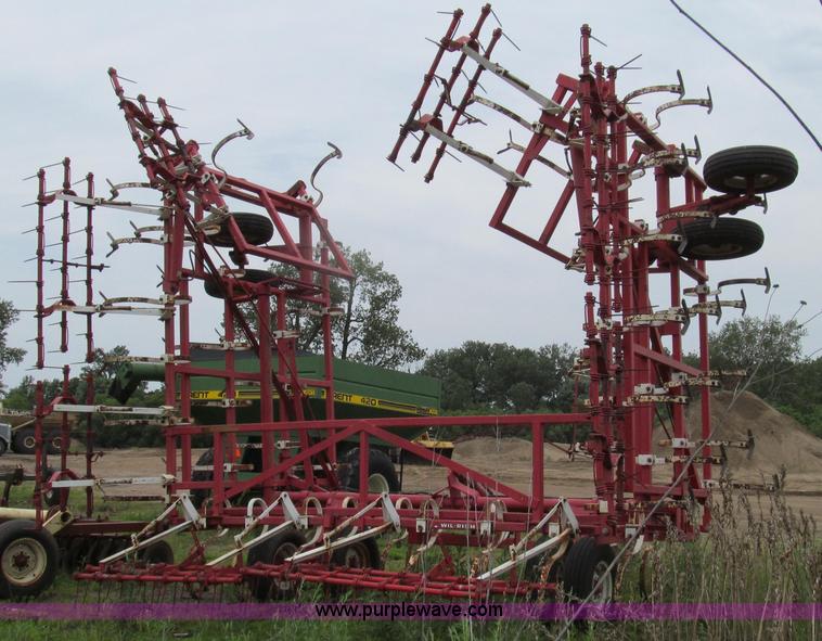 image for item G2001 Wil-Rich 2500 field cultivator