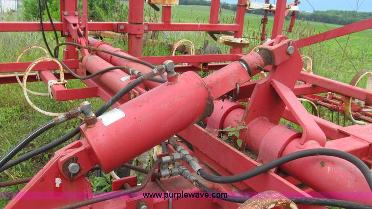 image for item G2001 Wil-Rich 2500 field cultivator