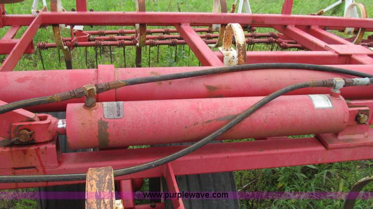 image for item G2001 Wil-Rich 2500 field cultivator