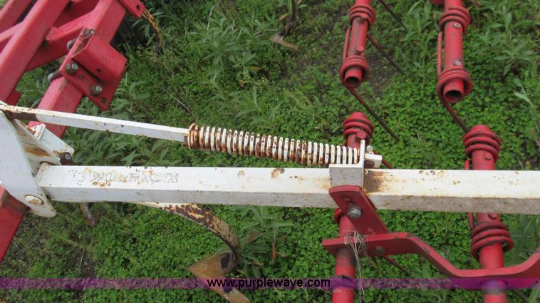 image for item G2001 Wil-Rich 2500 field cultivator