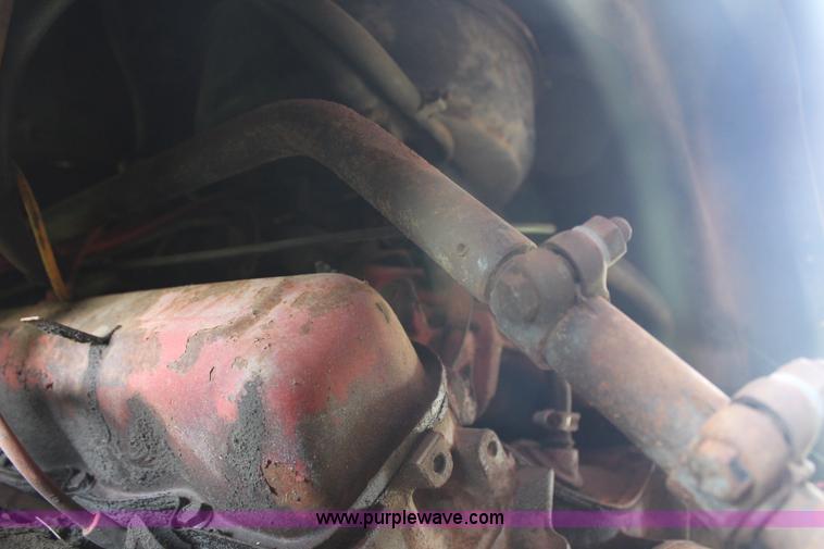 image for item G5036 1975 International Cargo Star 1710B grain truck