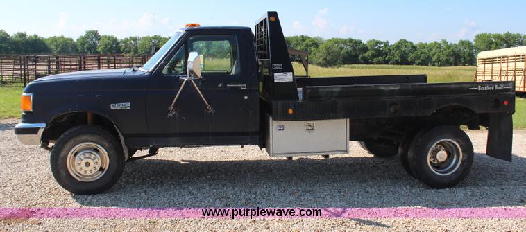 image for item G5038 1991 Ford F350 Super Duty dump bed pickup truck