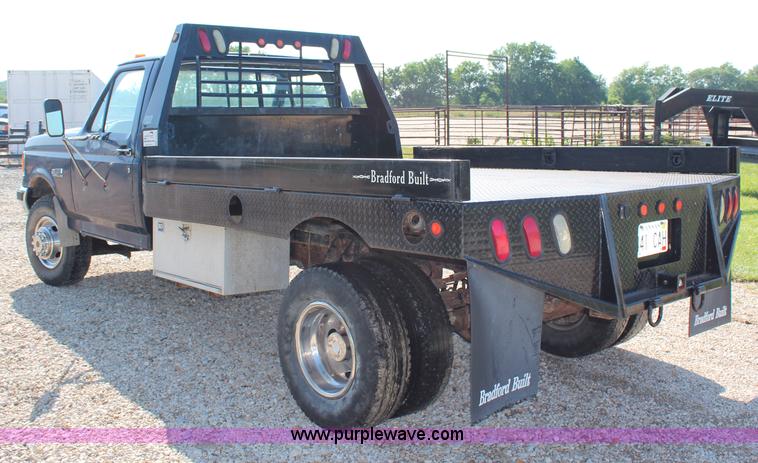 image for item G5038 1991 Ford F350 Super Duty dump bed pickup truck