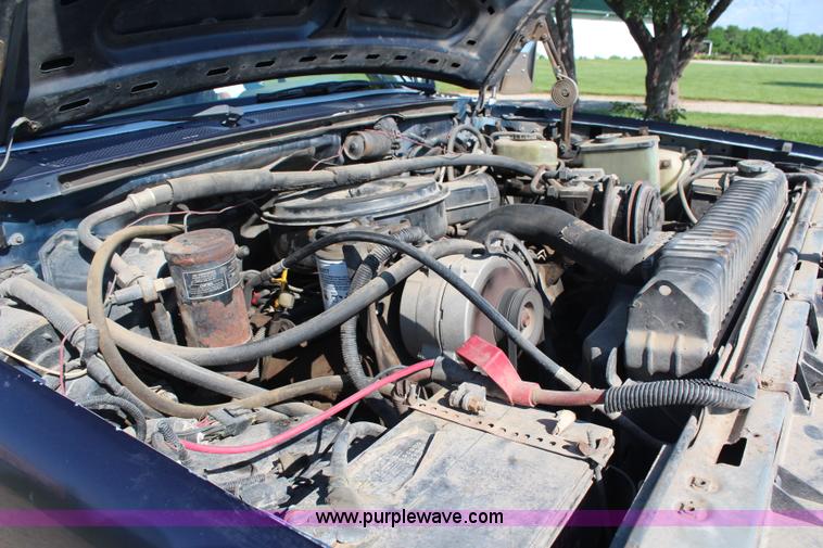 image for item G5038 1991 Ford F350 Super Duty dump bed pickup truck