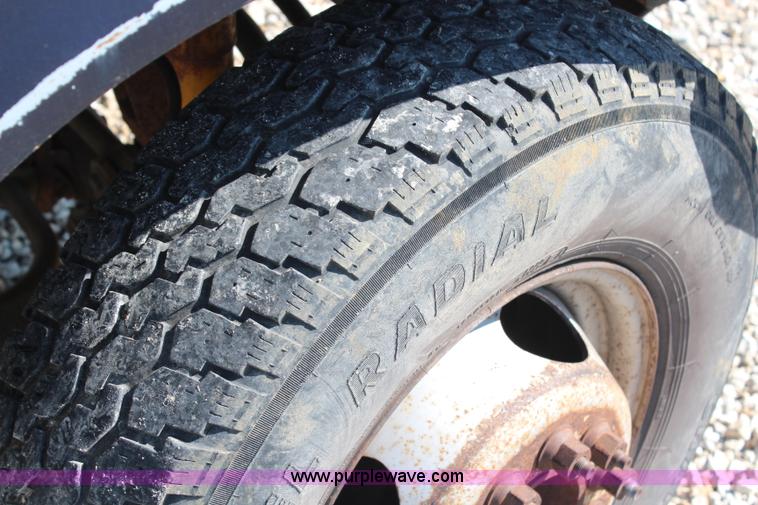 image for item G5038 1991 Ford F350 Super Duty dump bed pickup truck