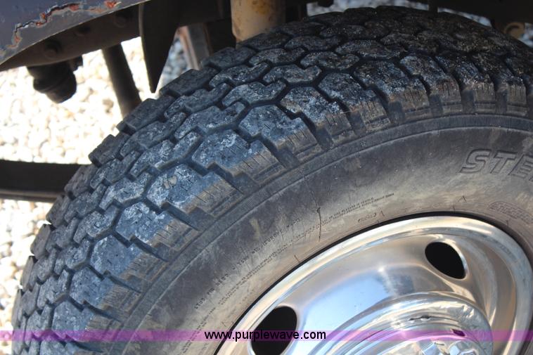 image for item G5038 1991 Ford F350 Super Duty dump bed pickup truck