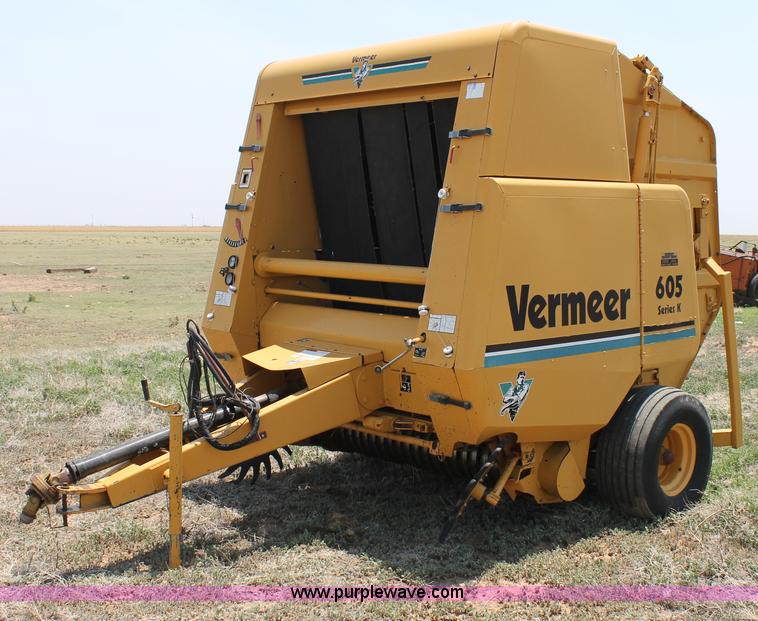 image for item G5755 1995 Vermeer 605K round baler