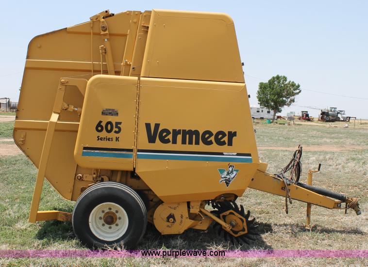 image for item G5755 1995 Vermeer 605K round baler