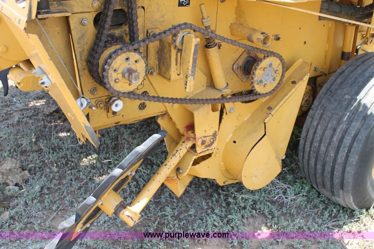 image for item G5755 1995 Vermeer 605K round baler