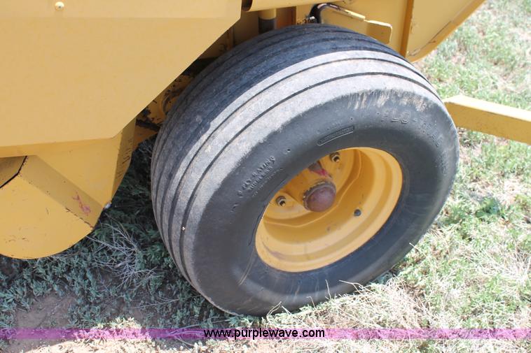 image for item G5755 1995 Vermeer 605K round baler