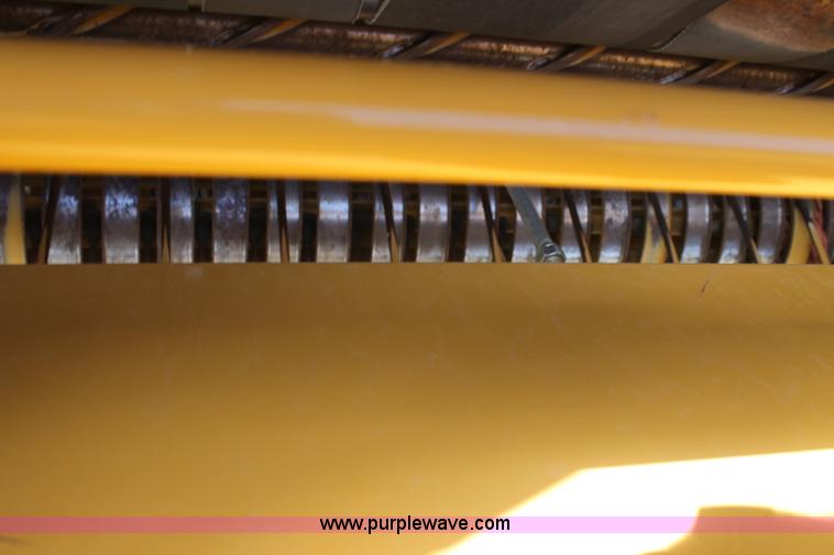 image for item G5757 2003 Vermeer 605 round baler