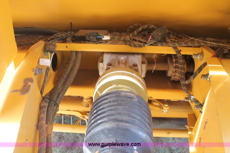 image for item G5757 2003 Vermeer 605 round baler