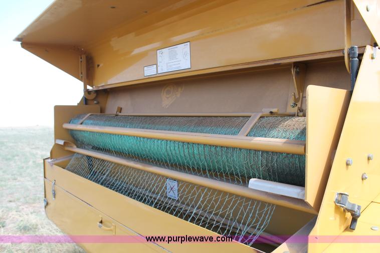 image for item G5757 2003 Vermeer 605 round baler