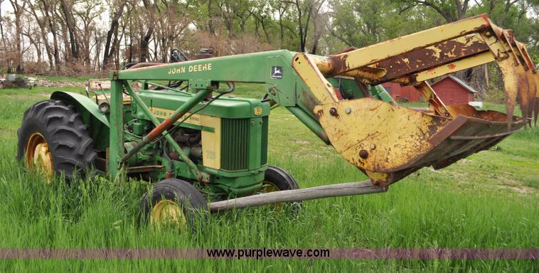 image for item G6032 1957 John Deere 720 tractor