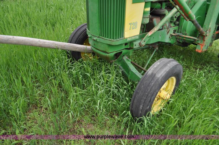 image for item G6032 1957 John Deere 720 tractor