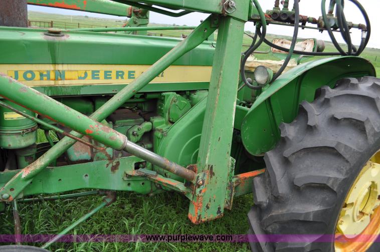 image for item G6032 1957 John Deere 720 tractor