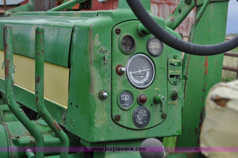 image for item G6032 1957 John Deere 720 tractor