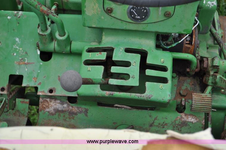 image for item G6032 1957 John Deere 720 tractor